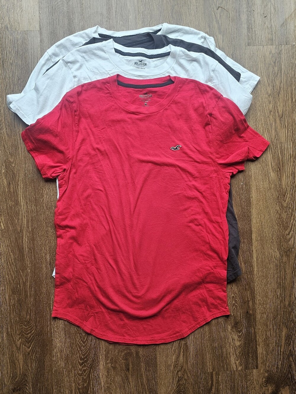 Mens L Hollister T Shirt Lot Of 4 L Cotton Curved Hem Tee Red White Black